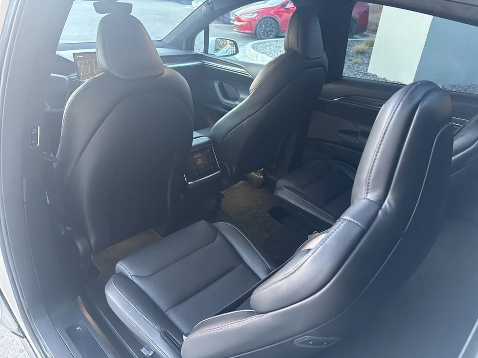 2022 Tesla Model X Plaid - Image 14 of 21