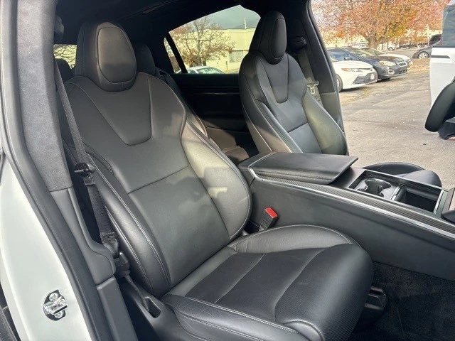 2022 Tesla Model X Plaid - Image 18 of 21