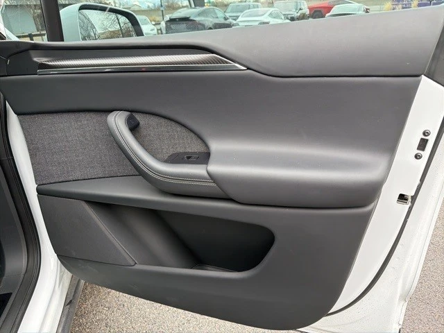 2022 Tesla Model X Plaid - Image 21 of 21