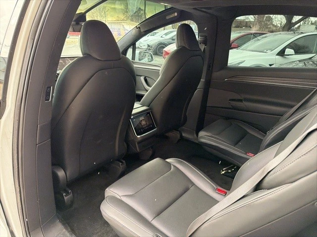 2022 Tesla Model X Plaid - Image 15 of 21