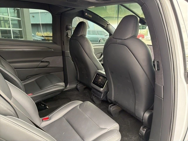 2022 Tesla Model X Plaid - Image 18 of 21