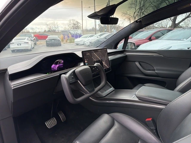 2022 Tesla Model X Plaid - Image 11 of 21