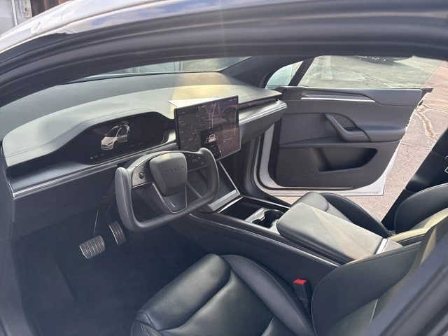 2022 Tesla Model X Plaid - Image 12 of 21