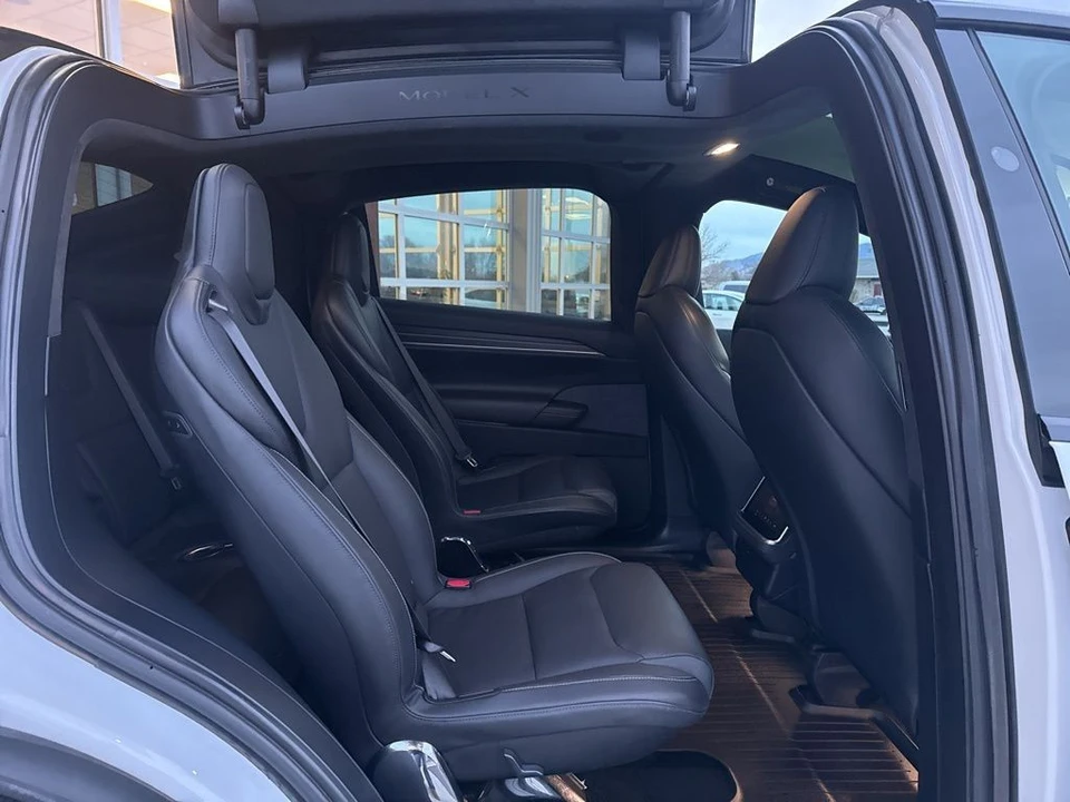 2022 Tesla Model X Plaid - Image 20 of 21
