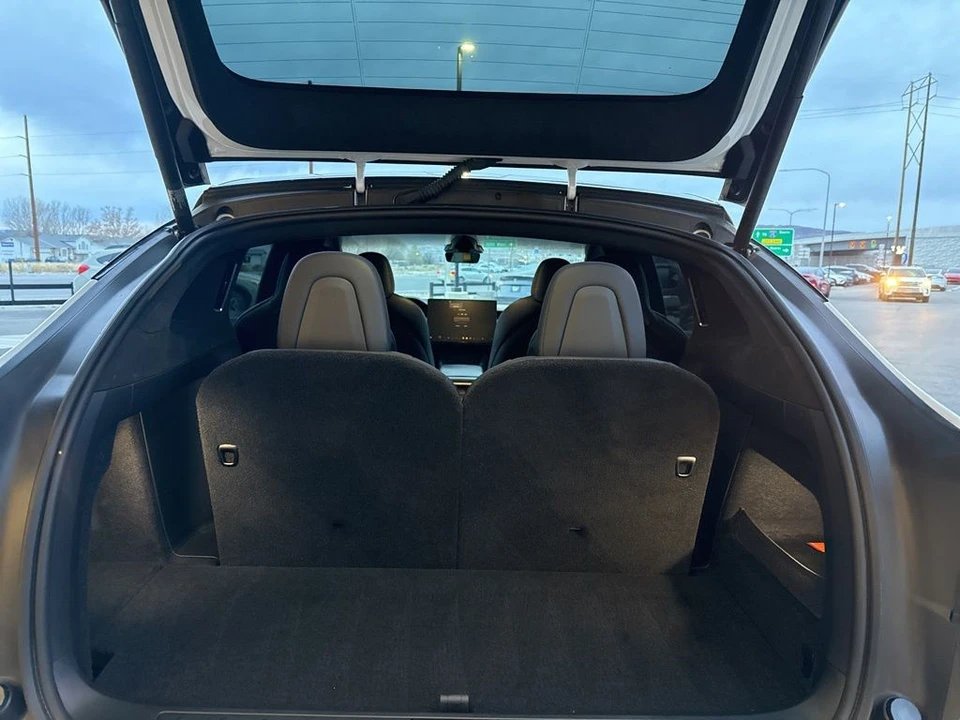 2022 Tesla Model X Plaid - Image 17 of 21