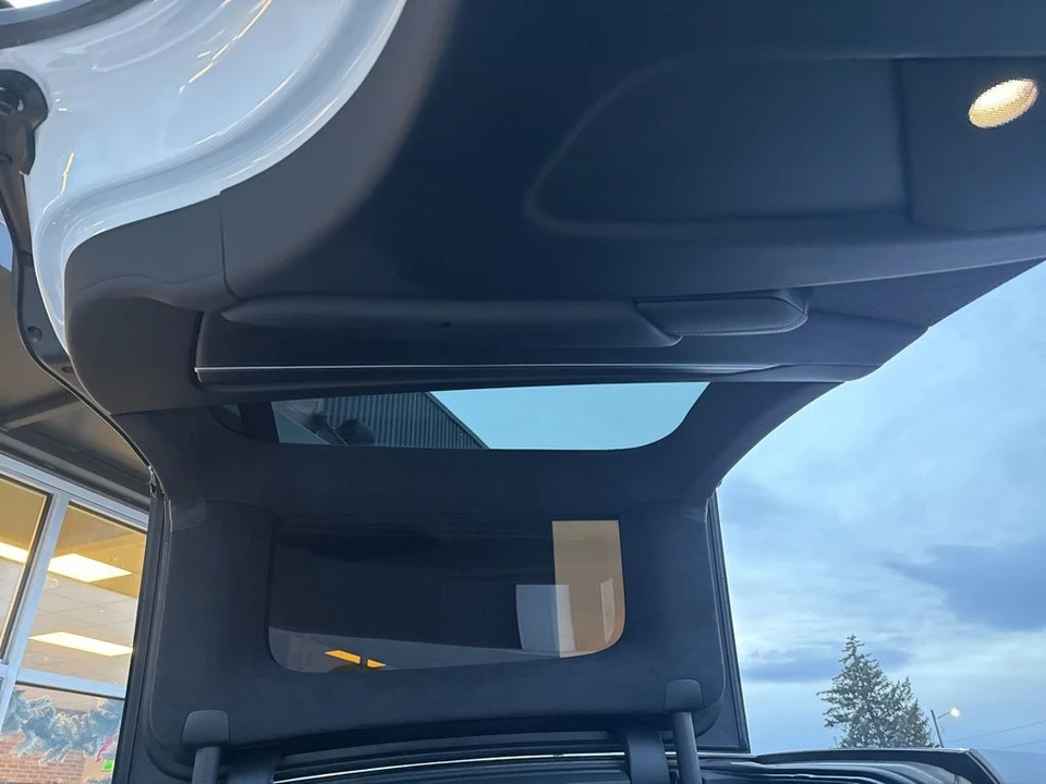 2022 Tesla Model X Plaid - Image 18 of 21