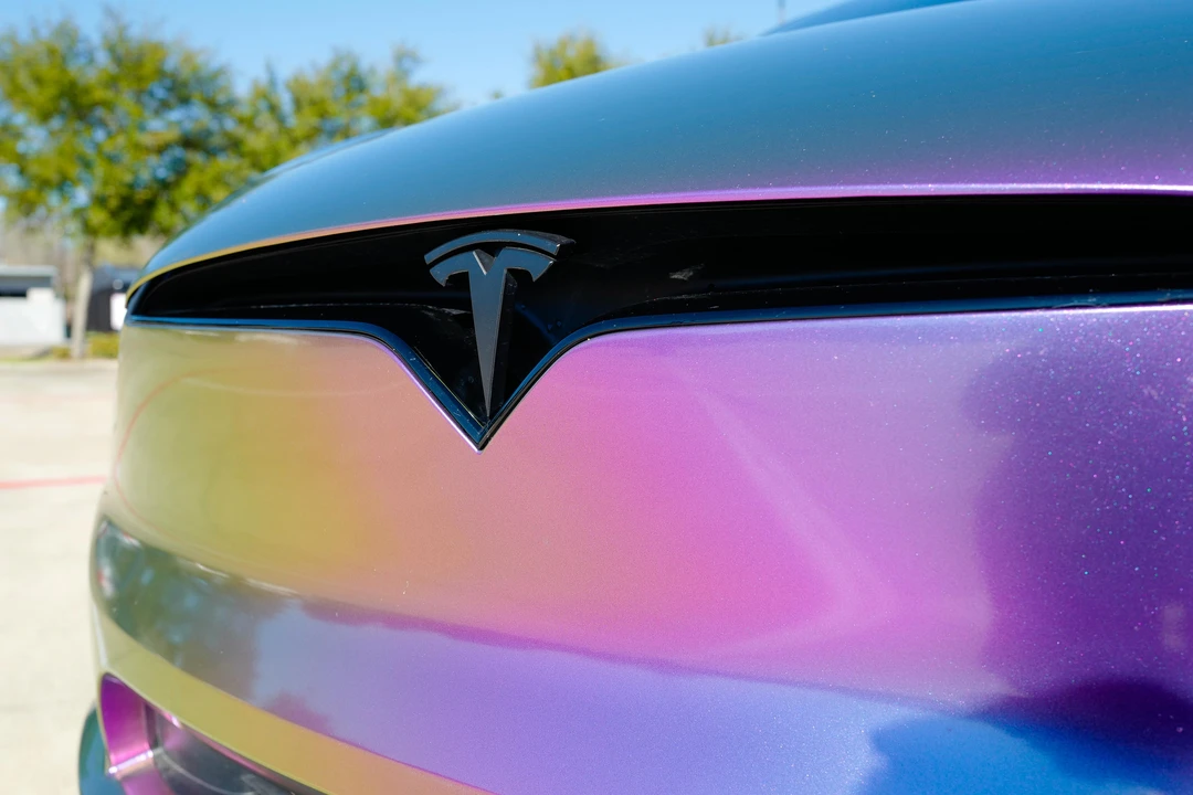 2022 Tesla Model X Plaid - Image 19 of 31