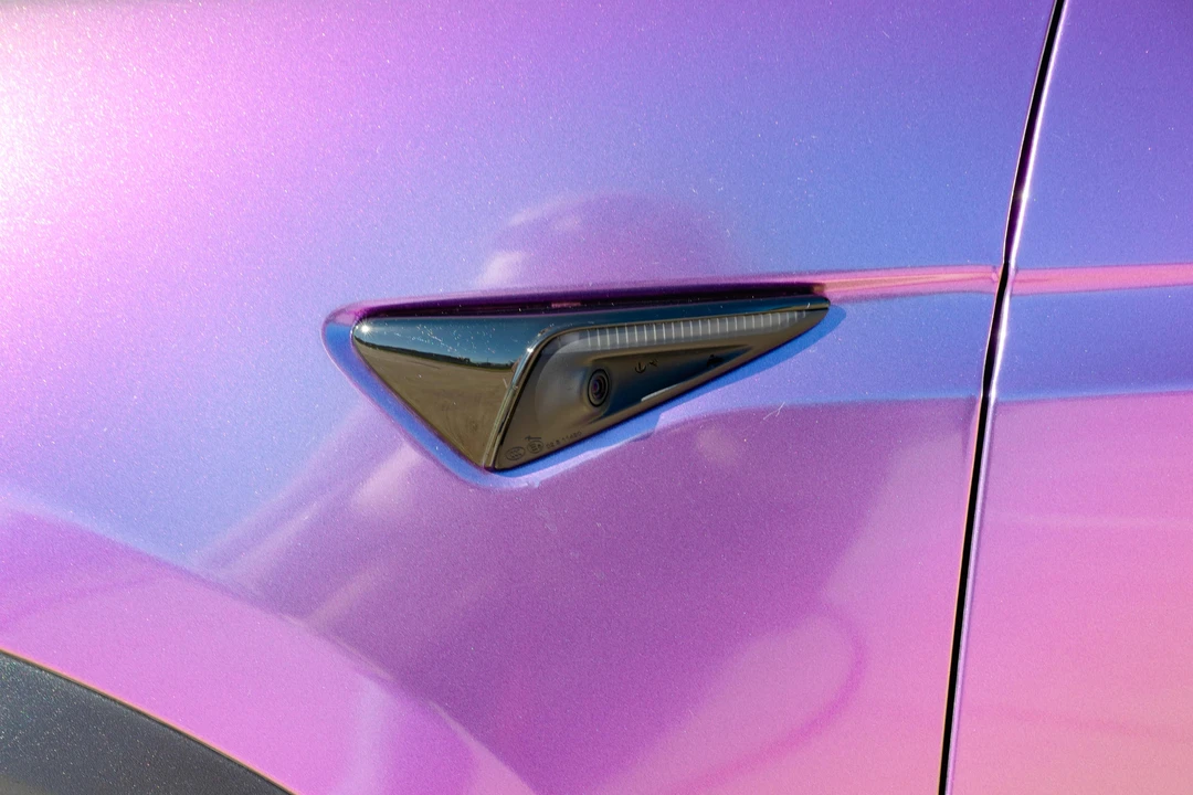 2022 Tesla Model X Plaid - Image 23 of 31
