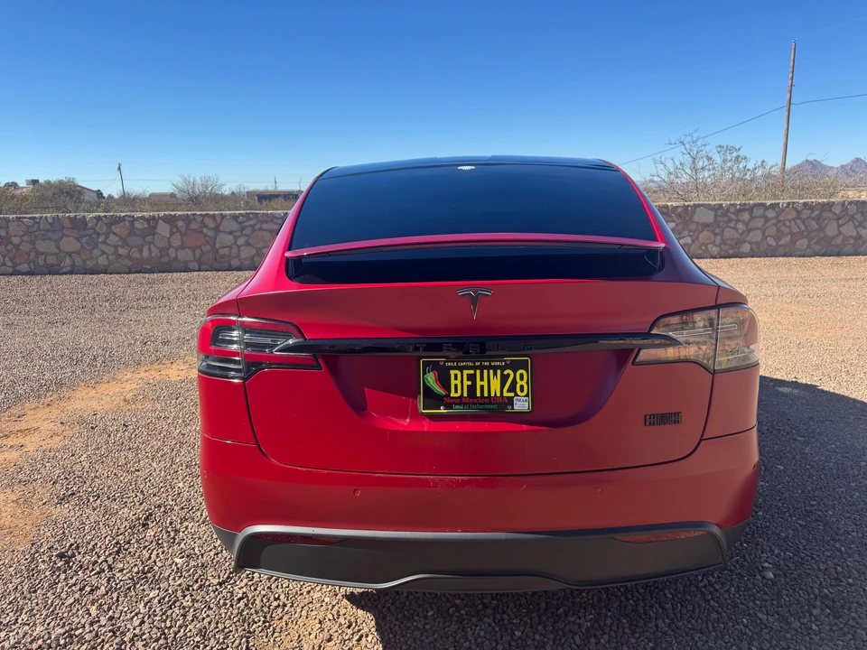2022 Tesla Model X Plaid - Image 9 of 31