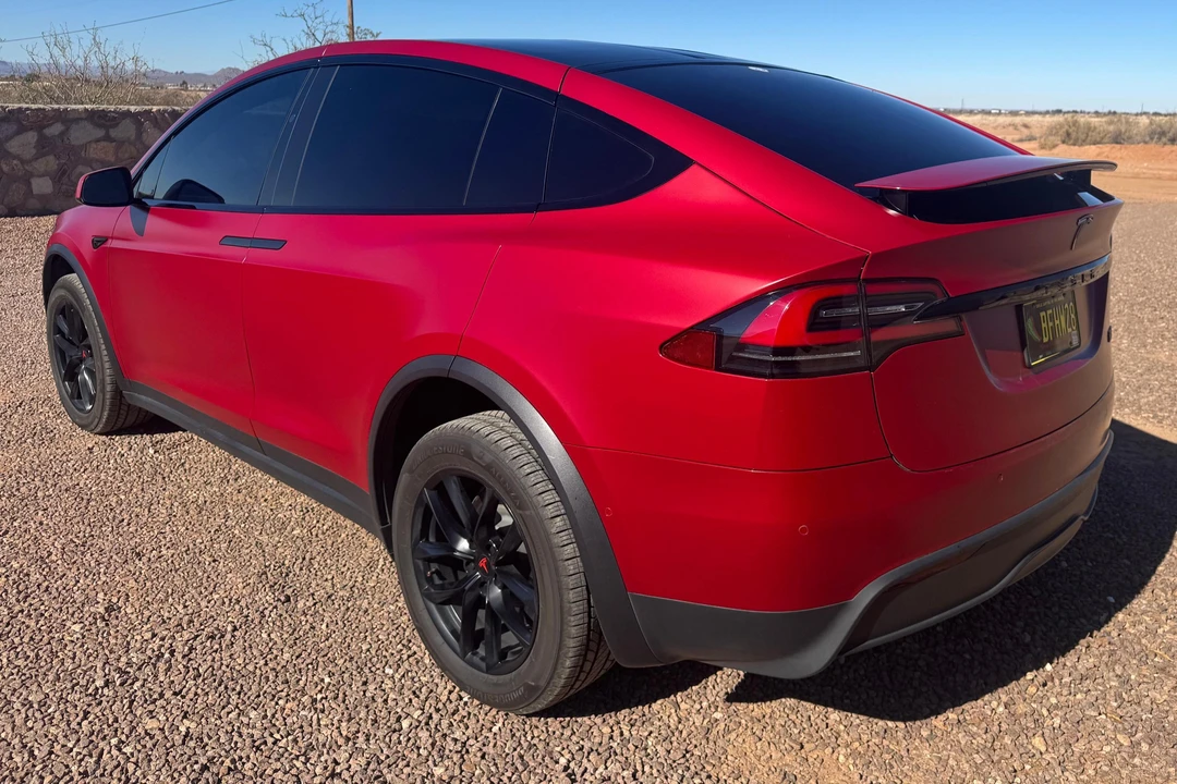 2022 Tesla Model X Plaid - Image 4 of 31