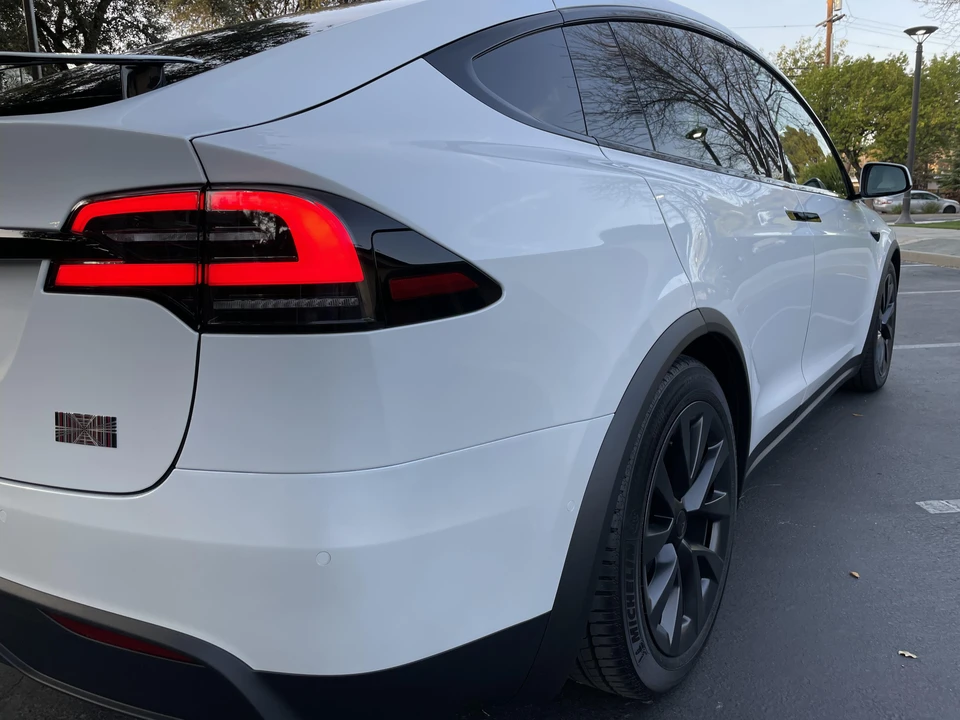 2022 Tesla Model X Plaid - Image 31 of 31