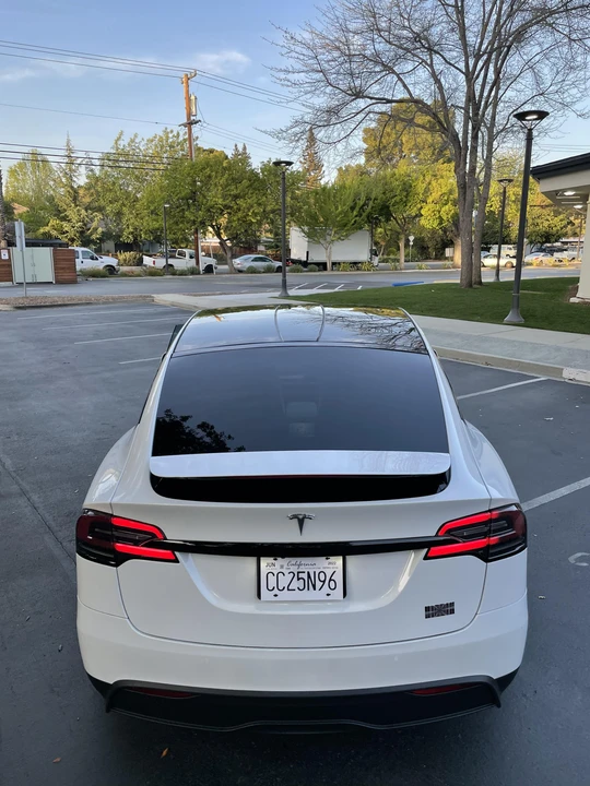 2022 Tesla Model X Plaid - Image 12 of 31