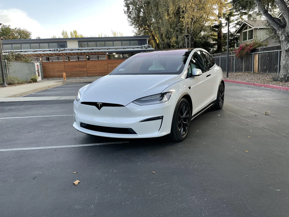2022 Tesla Model X Plaid - Image 8 of 31