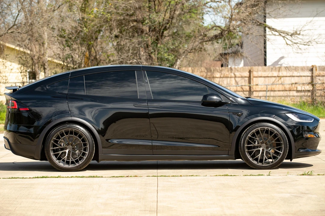 2022 Tesla Model X Plaid - Image 3 of 31