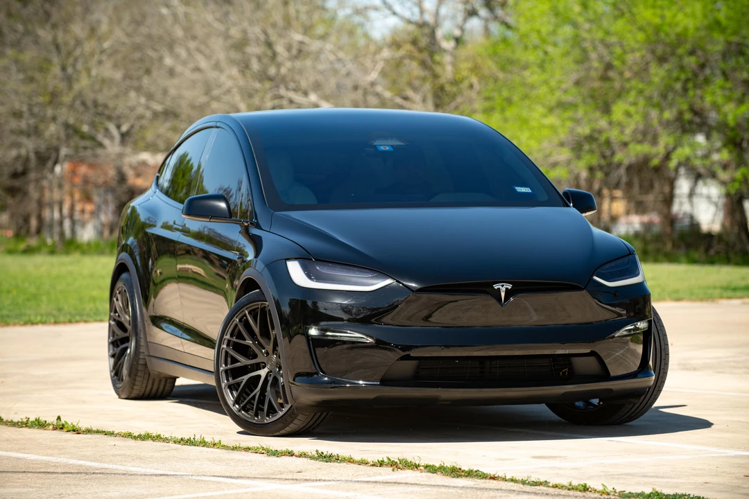 2022 Tesla Model X Plaid - Image 18 of 31