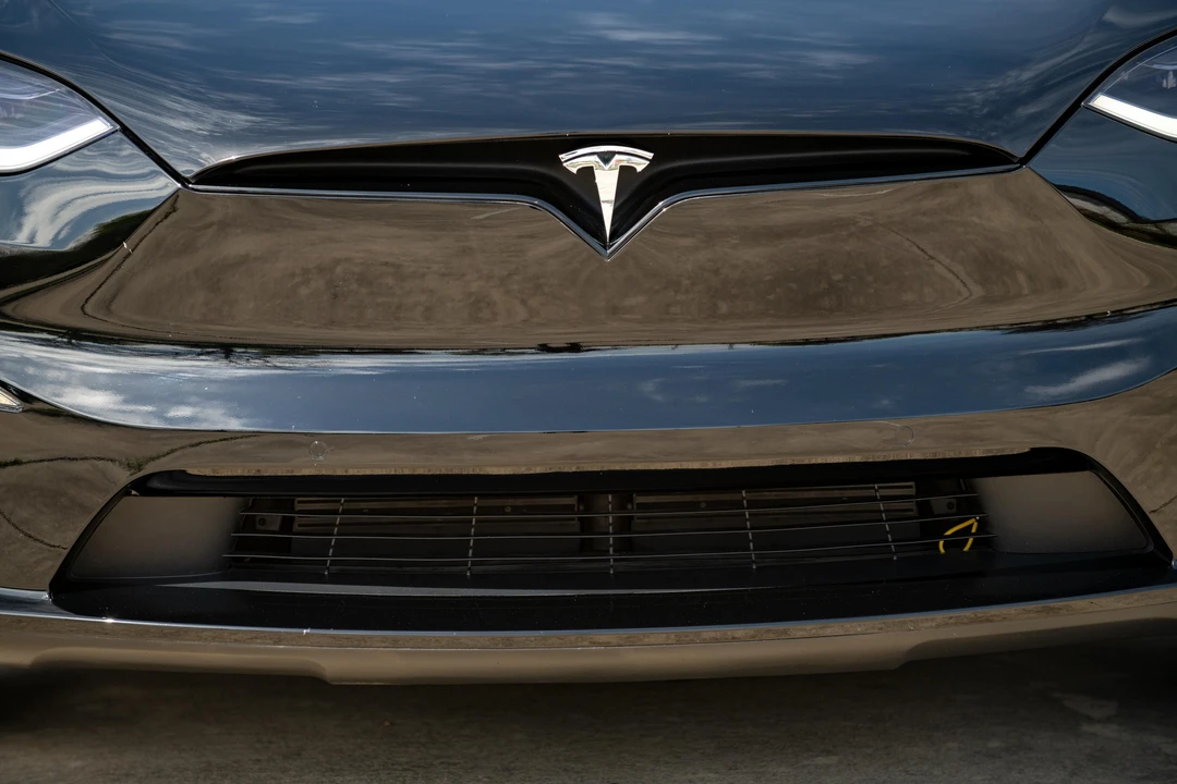 2022 Tesla Model X Plaid - Image 23 of 31