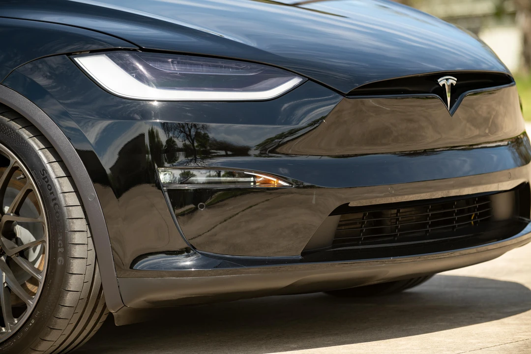 2022 Tesla Model X Plaid - Image 20 of 31