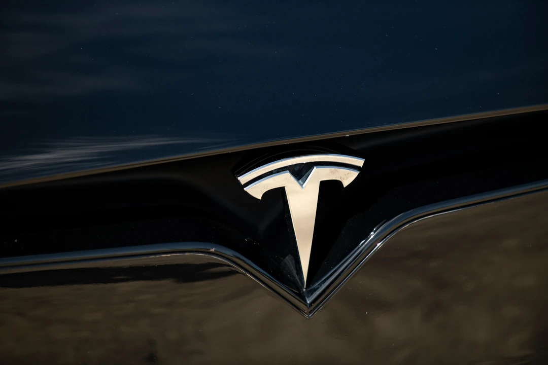 2022 Tesla Model X Plaid - Image 24 of 31