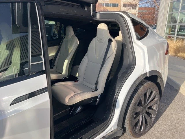 2022 Tesla Model X Plaid - Image 12 of 21