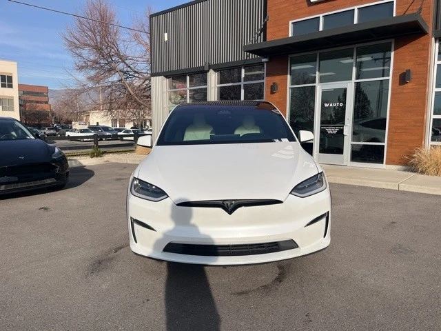 2022 Tesla Model X Plaid - Image 2 of 21