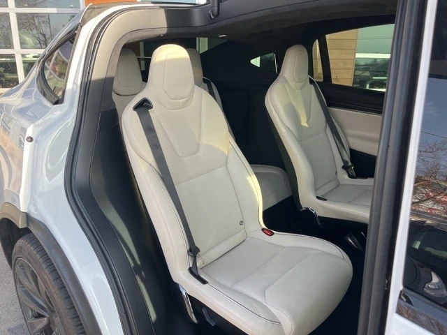 2022 Tesla Model X Plaid - Image 15 of 21