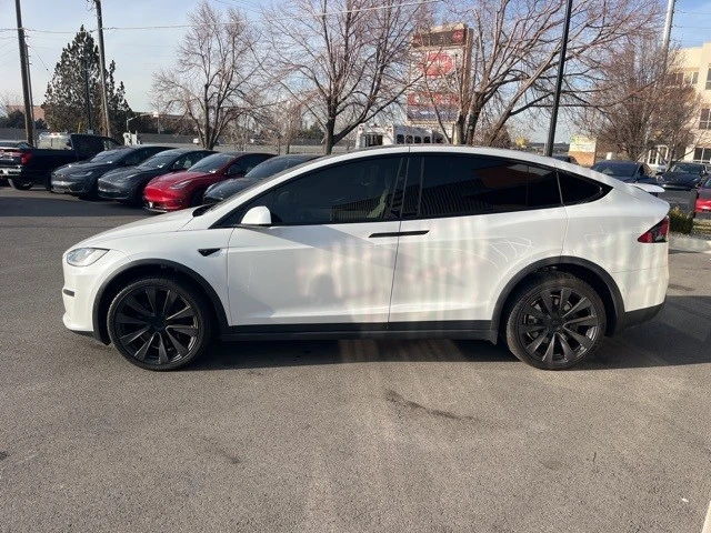 2022 Tesla Model X Plaid - Image 3 of 21