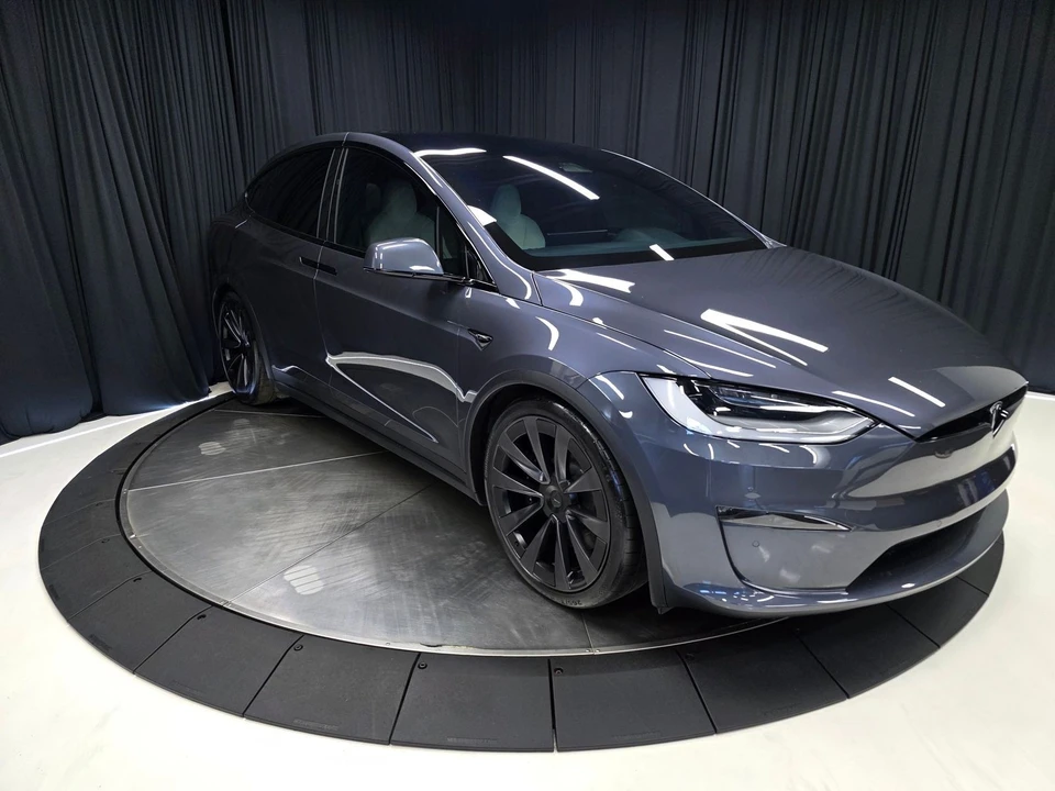 2022 Tesla Model X Plaid - Image 8 of 21