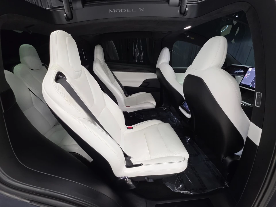 2022 Tesla Model X Plaid - Image 3 of 21