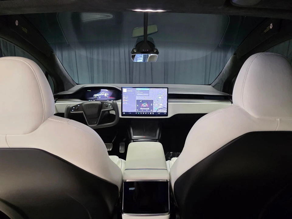 2022 Tesla Model X Plaid - Image 2 of 21