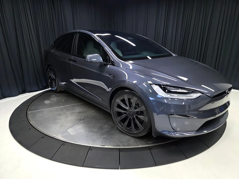 2022 Tesla Model X Plaid - Image 7 of 21