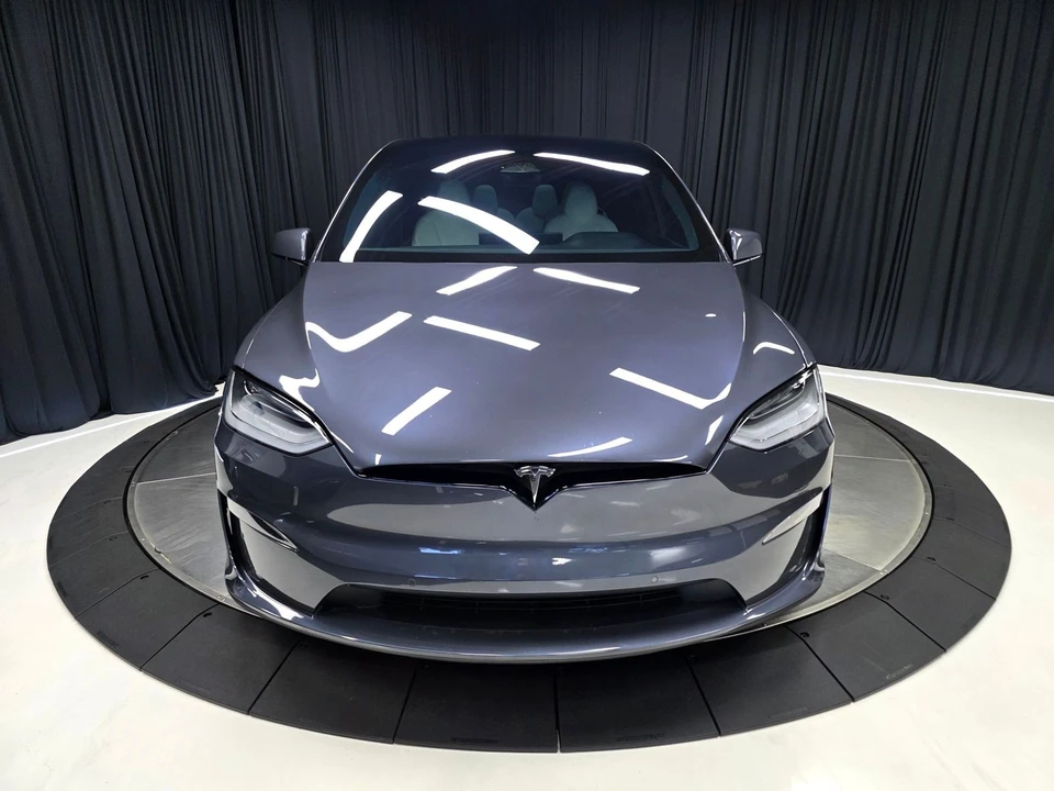 2022 Tesla Model X Plaid - Image 9 of 21