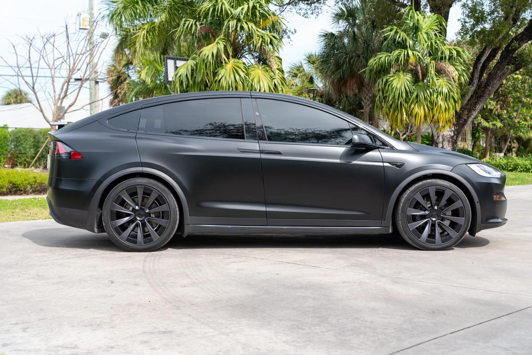 2022 Tesla Model X Plaid - Image 20 of 31