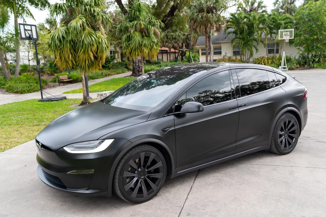 2022 Tesla Model X Plaid - Image 4 of 31