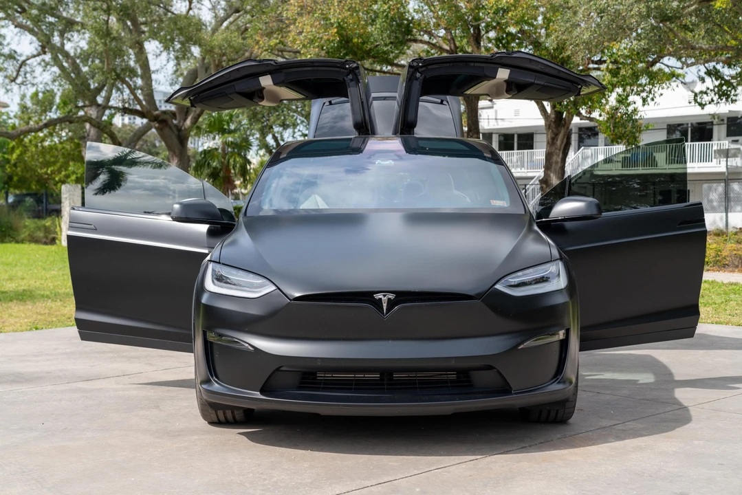 2022 Tesla Model X Plaid - Image 31 of 31