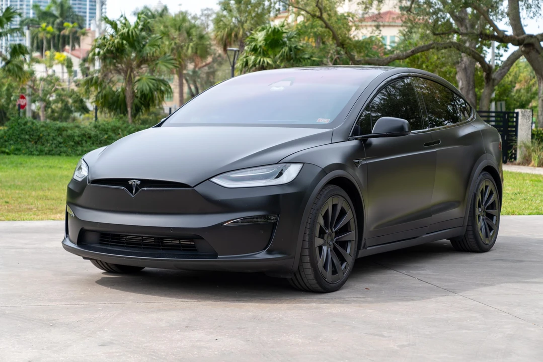 2022 Tesla Model X Plaid - Image 2 of 31