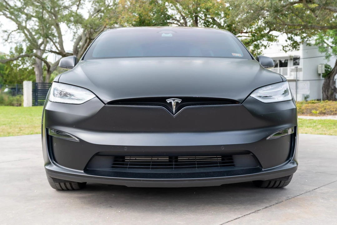 2022 Tesla Model X Plaid - Image 29 of 31
