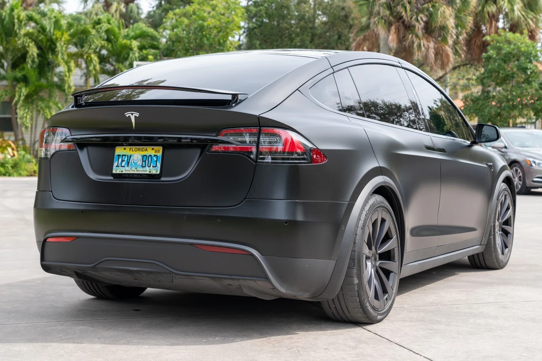 2022 Tesla Model X Plaid - Image 14 of 31