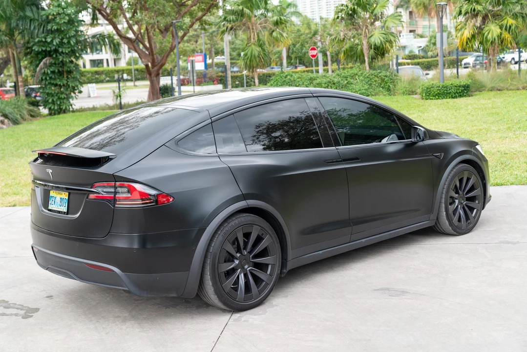 2022 Tesla Model X Plaid - Image 17 of 31