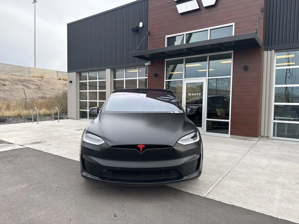 2022 Tesla Model X Plaid - Image 2 of 21