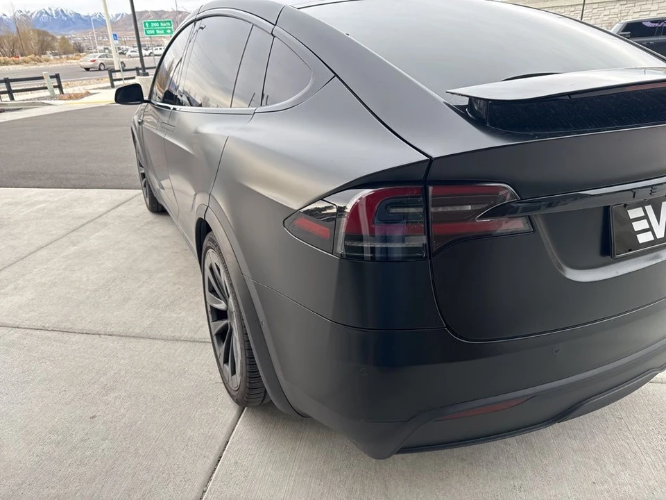 2022 Tesla Model X Plaid - Image 5 of 21
