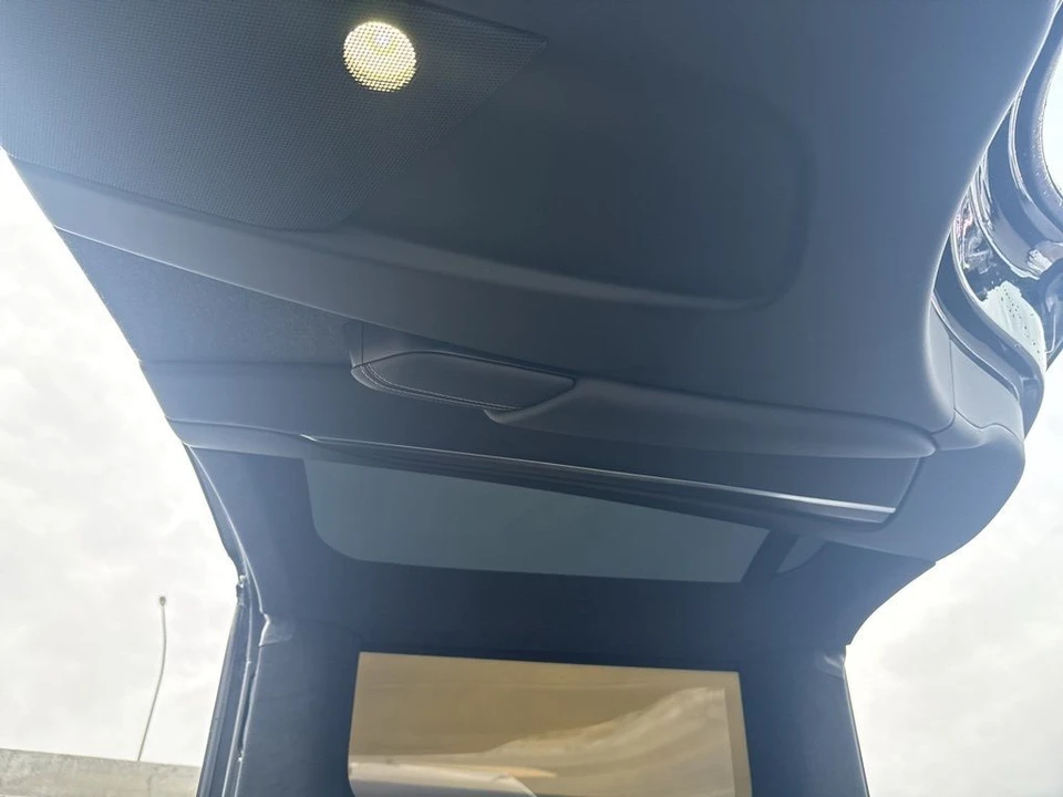 2022 Tesla Model X Plaid - Image 13 of 21