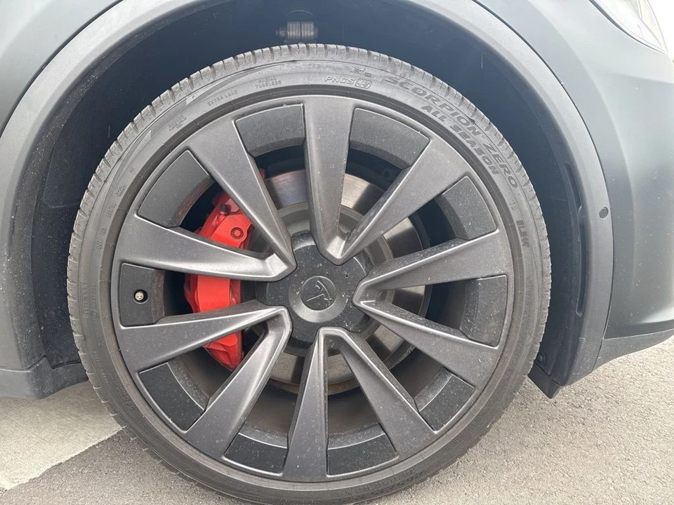2022 Tesla Model X Plaid - Image 9 of 21