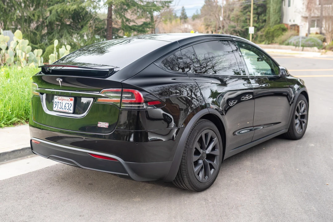 2022 Tesla Model X Plaid - Image 10 of 31