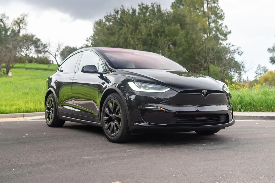 2022 Tesla Model X Plaid - Image 11 of 31