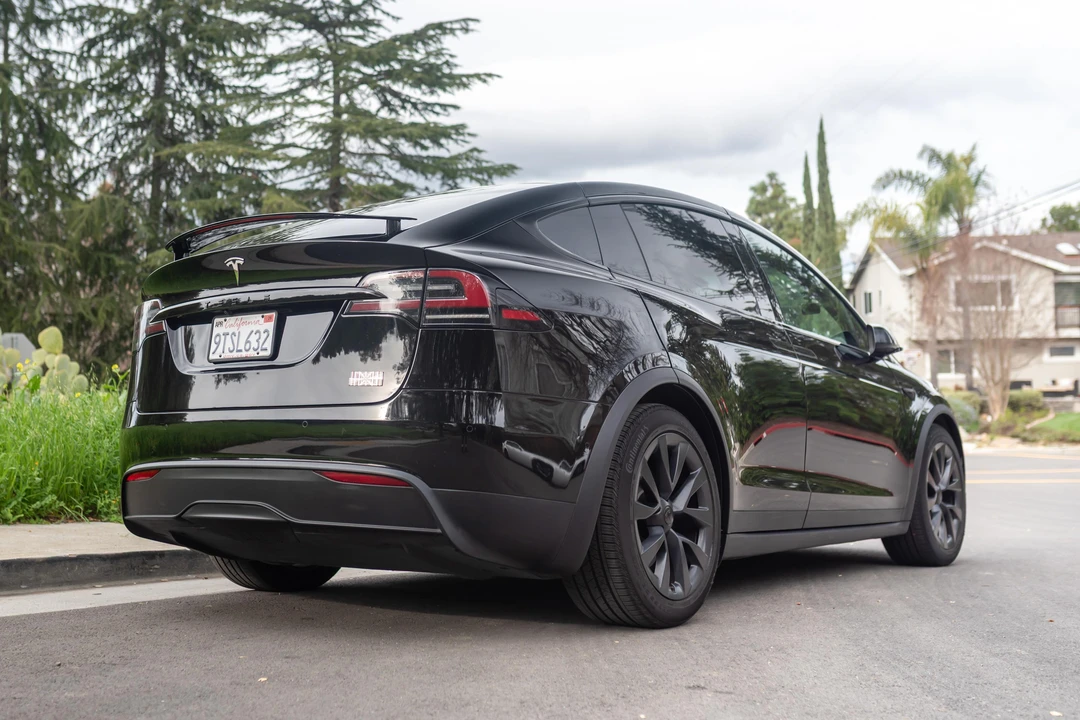 2022 Tesla Model X Plaid - Image 9 of 31