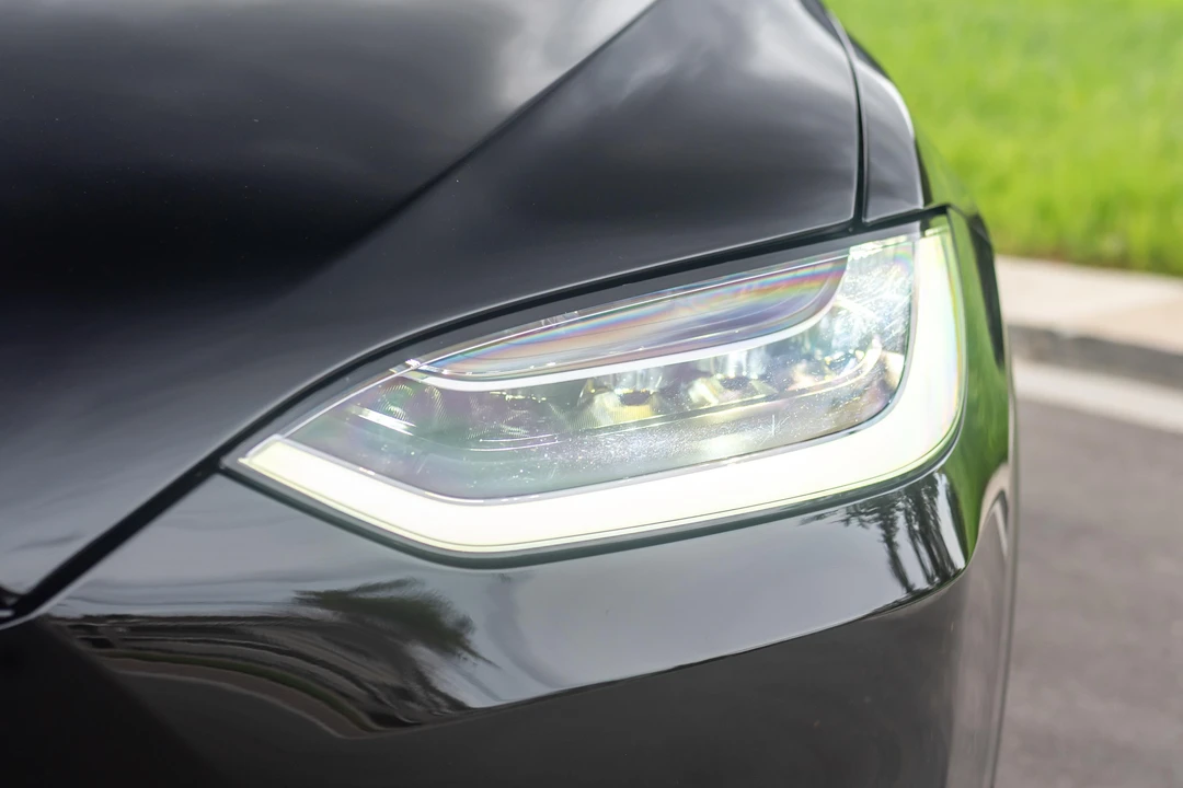 2022 Tesla Model X Plaid - Image 14 of 31