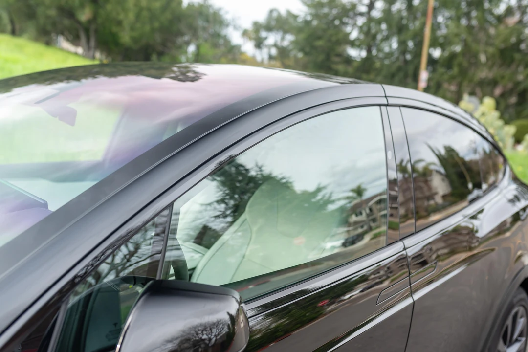 2022 Tesla Model X Plaid - Image 25 of 31
