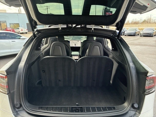 2022 Tesla Model X Plaid - Image 15 of 21