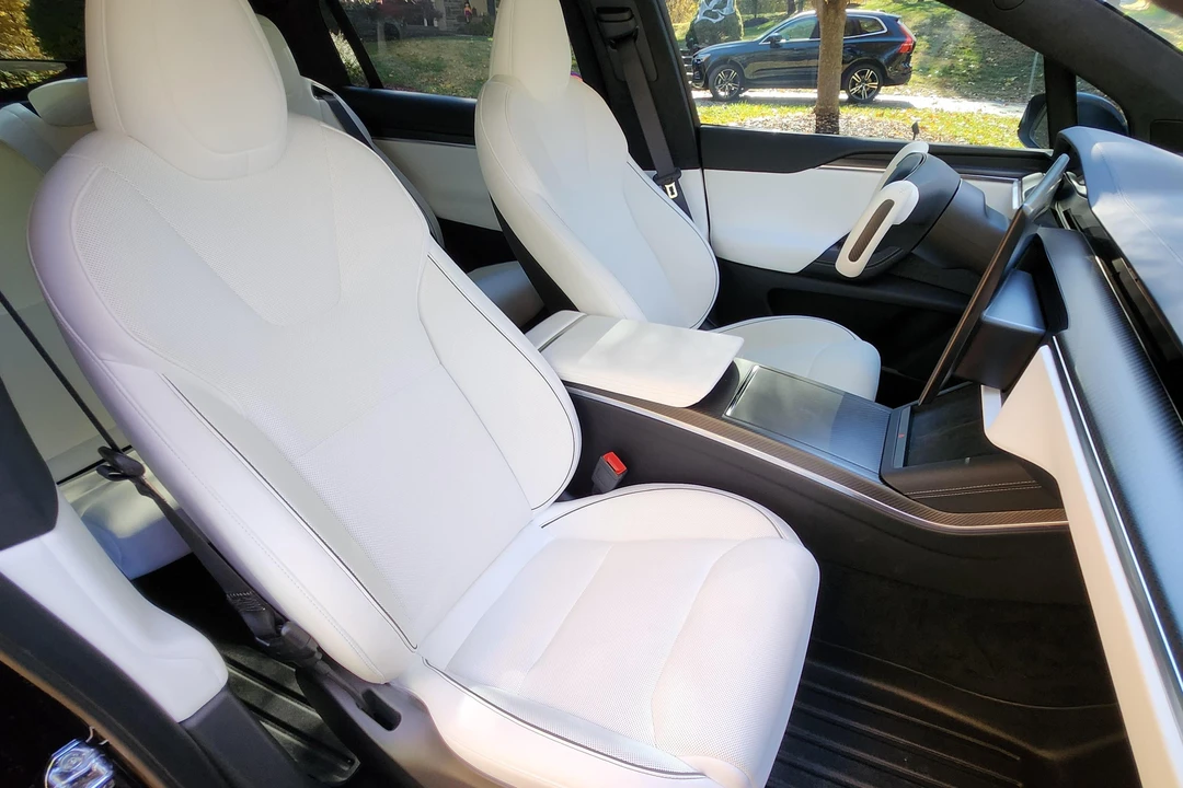 2022 Tesla Model X Plaid - Image 31 of 31