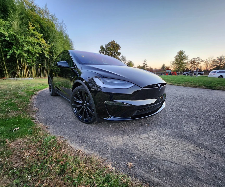 2022 Tesla Model X Plaid - Image 18 of 31